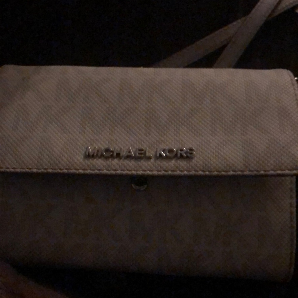 Michael kors mini purse - Picture 5 of 5